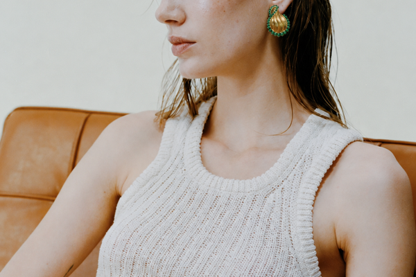 Beyond Trends: A Guide to Choosing Vintage Earrings That Feel Like You