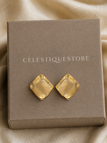 Vintage Diamond Texture Stud Earrings