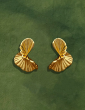 Ginkgo Leaf Texture Stud Earrings