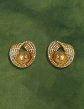 Old Money Pearl Stud Earrings